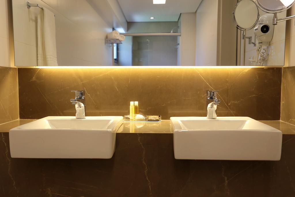 Hotel Oasis Plaza 4*