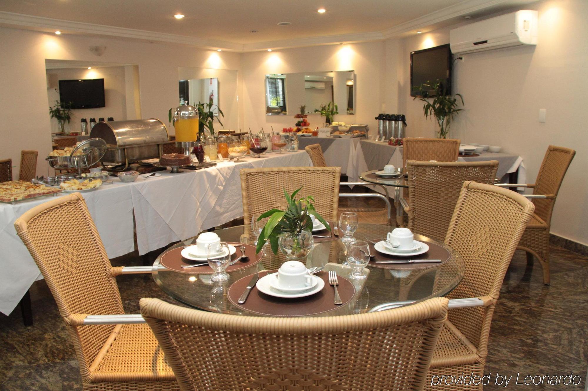 Hotel Oasis Plaza 4*