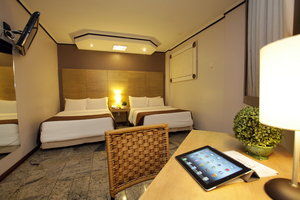 Oasis Plaza Hotel 4*