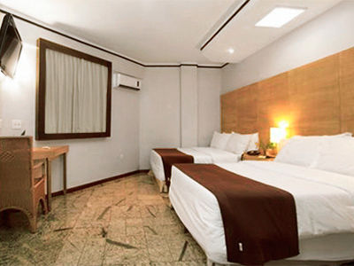 Oasis Plaza Hotel 4*